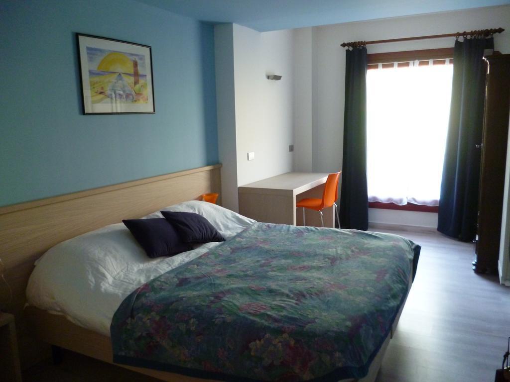 Chambres D'Hotes Nuits De Reve Roisan Rum bild