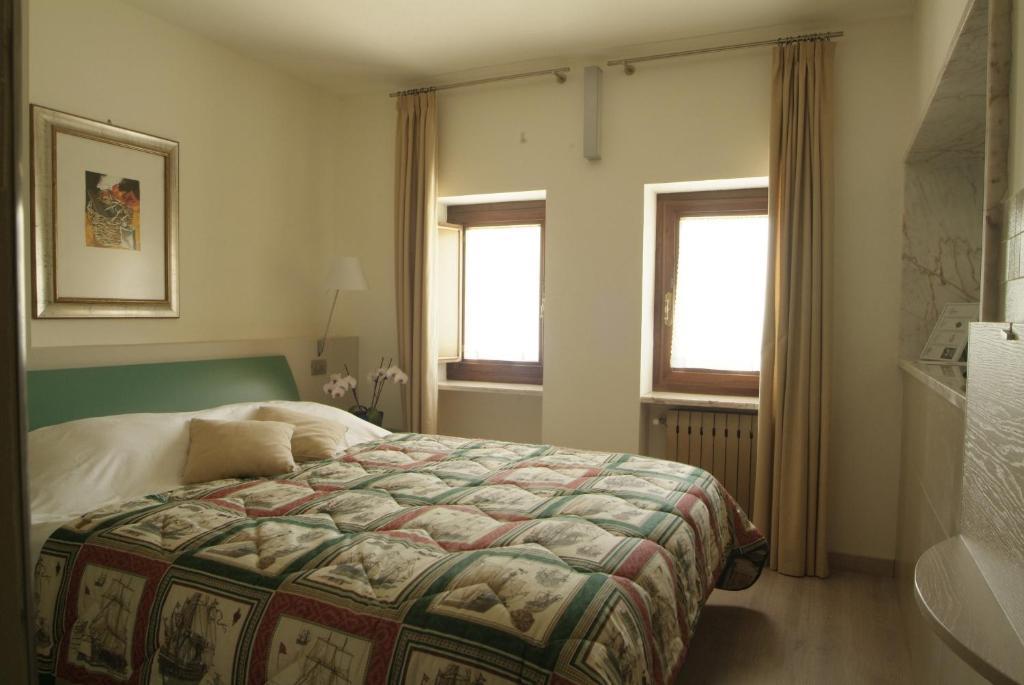 Chambres D'Hotes Nuits De Reve Roisan Rum bild