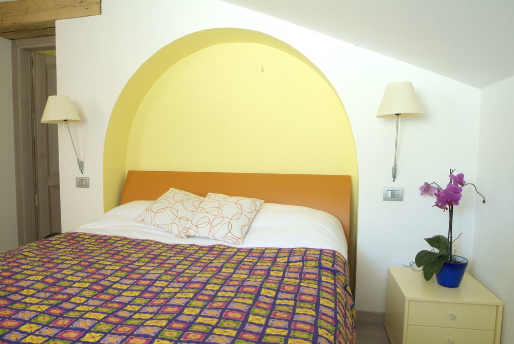 Chambres D'Hotes Nuits De Reve Roisan Exteriör bild