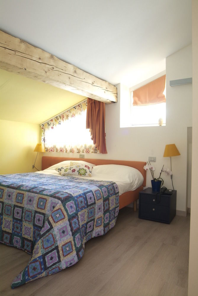 Chambres D'Hotes Nuits De Reve Roisan Exteriör bild